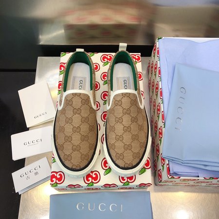 Gucci x Disney Tennis 1977 loafers canvas shoes