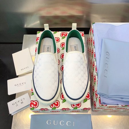 Gucci x Disney Tennis 1977 loafers canvas shoes