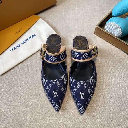 Louis Vuitton Sheepskin flat shoes slippers