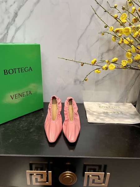 Bottega Veneta Witch cowhide Pumps series