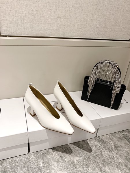 Bottega Veneta Classic style sheepskin Pumps