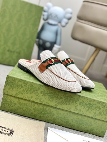 Gucci Slippers cowhide lining + cowhide cushion