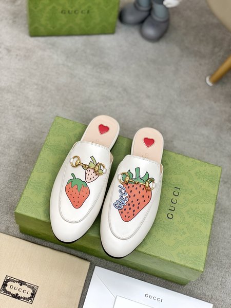 Gucci Slippers cowhide lining + cowhide cushion