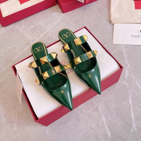 Valentino Rivet slippers