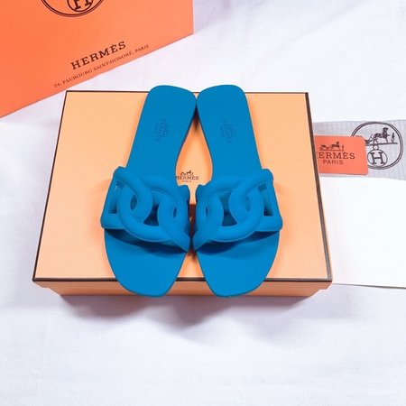 Hermes Aloha sandals