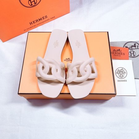 Hermes Aloha sandals