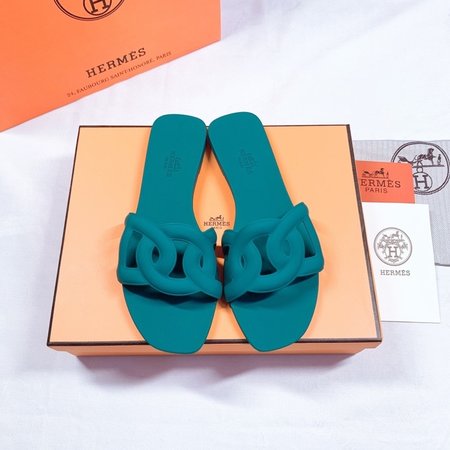 Hermes Aloha sandals