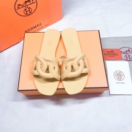 Hermes Aloha sandals