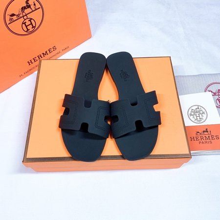 Hermes Aloha sandals