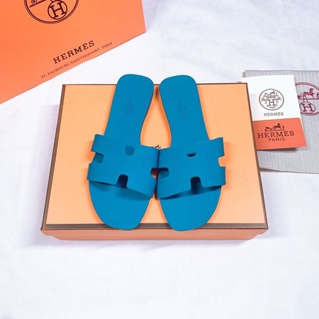 Hermes Aloha sandals