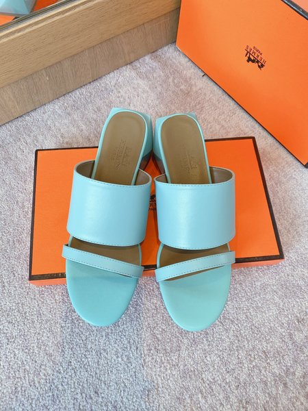 Hermes Cowhide H slippers