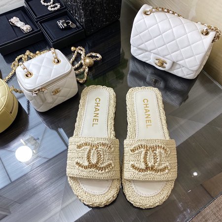 Chanel Hand-woven rope CC slippers