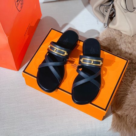 Hermes New slippers calfskin Roulis