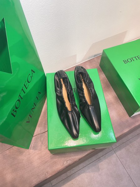 Bottega Veneta Classic style sheepskin Pumps