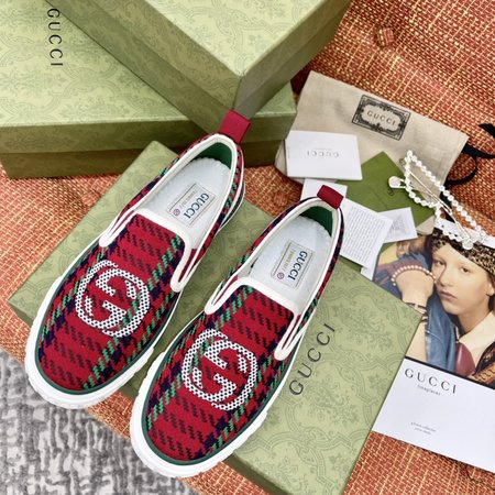 Gucci 1977 series retro embroidered canvas casual shoes