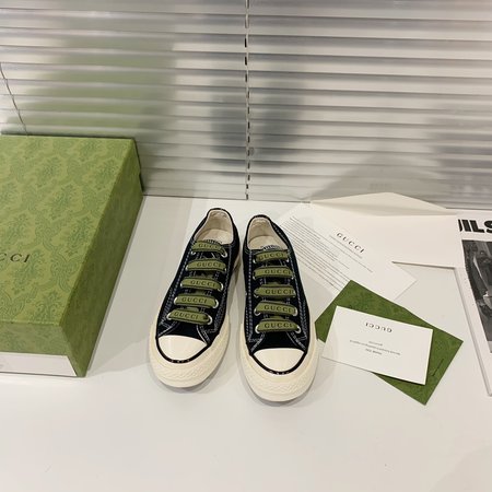 Gucci Converse joint model with 2 pairs of shoelaces