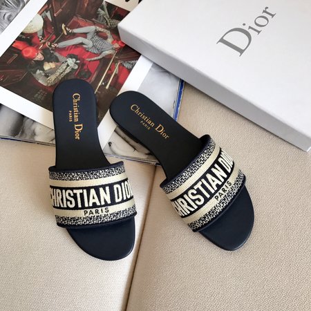 Dior CD embroidered letter slippers thick heel series