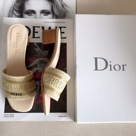 Dior CD embroidered letter slippers thick heel series