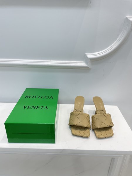 Bottega Veneta High-heeled woven slippers