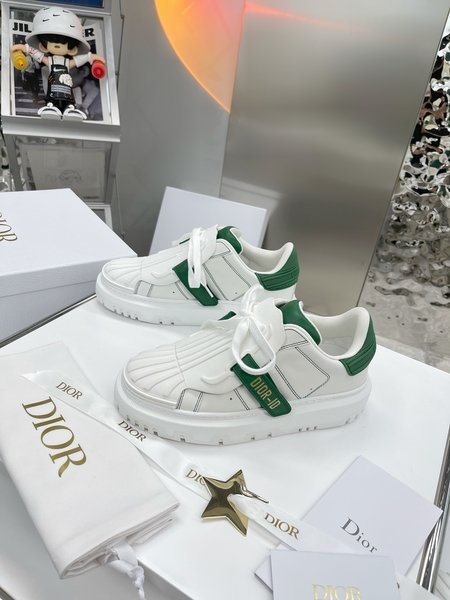 Dior Shell toe white shoes