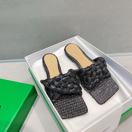 Bottega Veneta Woven style slippers