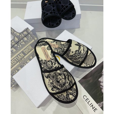 Dior Embroidered fabric slippers