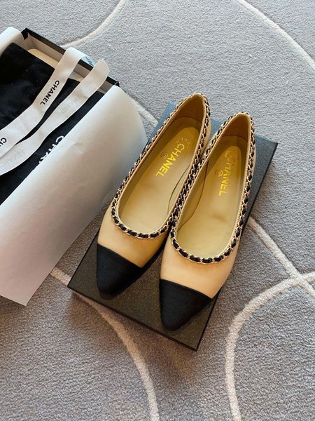 Chanel Chain color matching women s shoes