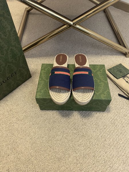 Gucci Classic GG canvas Espadrilles slippers