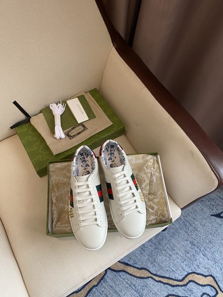 Gucci Lace-up casual shoes sneakers