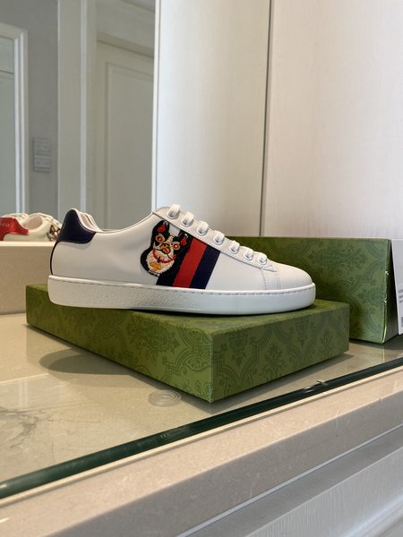 Gucci Lace-up casual shoes sneakers