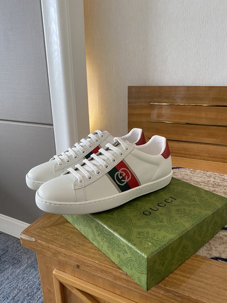 Gucci Lace-up casual shoes sneakers