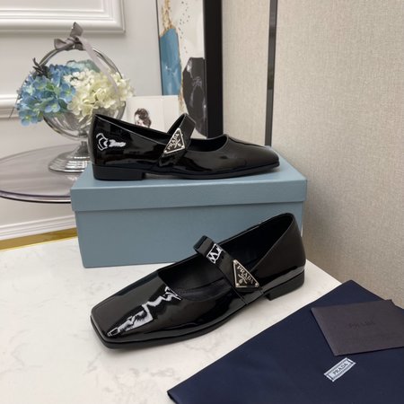 Prada Patent leather lace-up loafers