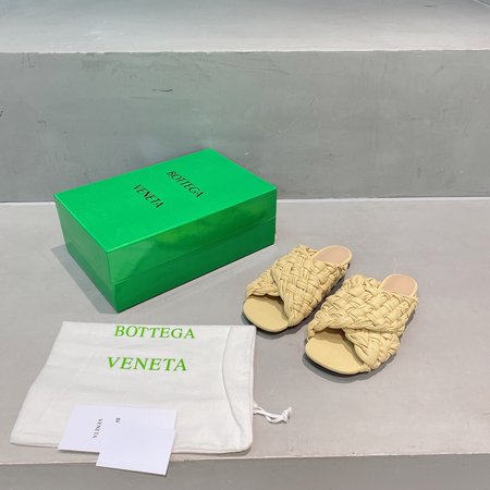 Bottega Veneta Woven slippers