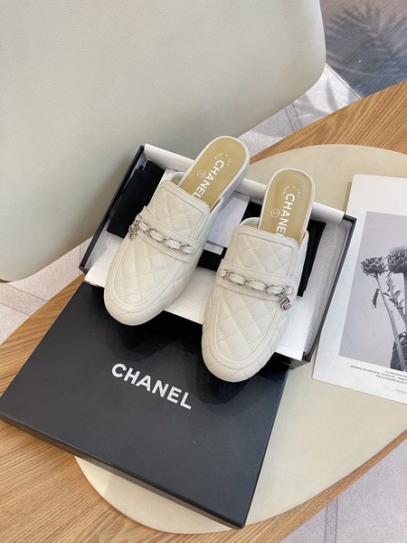 Chanel Lingge Muller shoes and slippers are classic