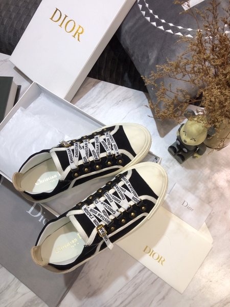 Dior Walkn white shoes flat lace up casual shoes