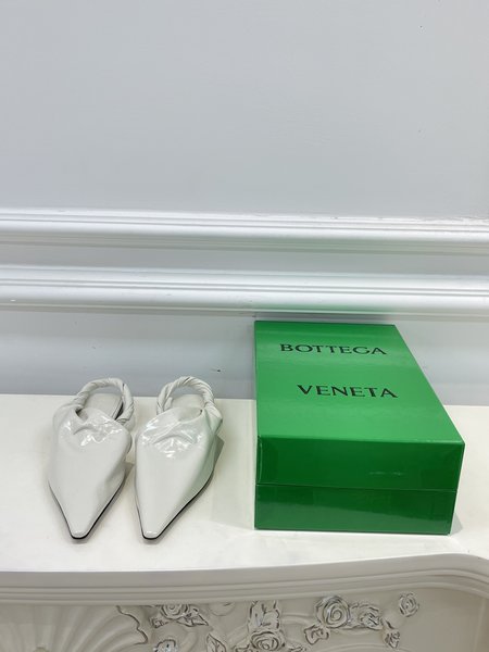 Bottega Veneta BV kelp shoes series white leather sandals
