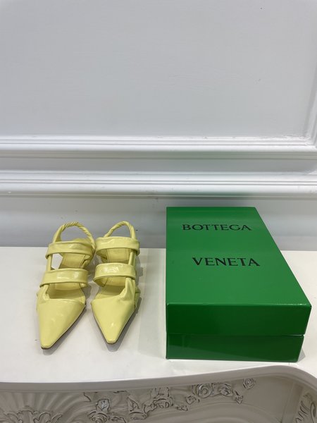 Bottega Veneta BV cross kelp sandals series