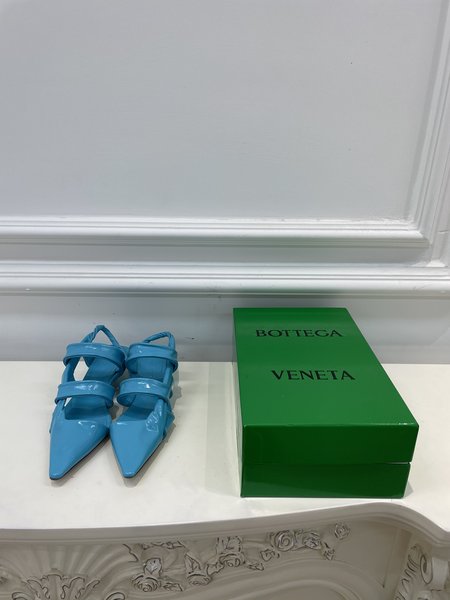 Bottega Veneta BV cross kelp sandals