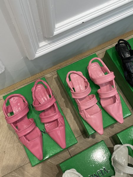 Bottega Veneta BV kelp sandals beach sandals 3cm dark pink leather