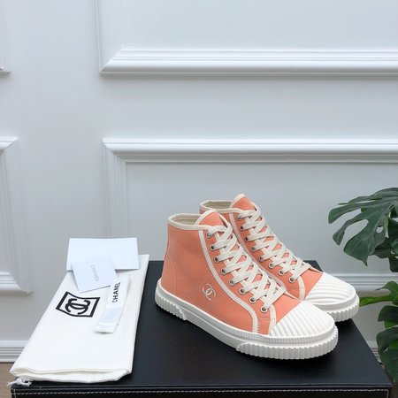 Chanel Casual lace-up canvas shoes with CC logo embroidered on the side