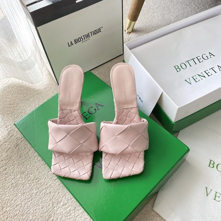 Bottega Veneta Spring woven slippers series