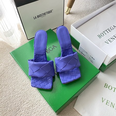 Bottega Veneta Spring woven slippers series