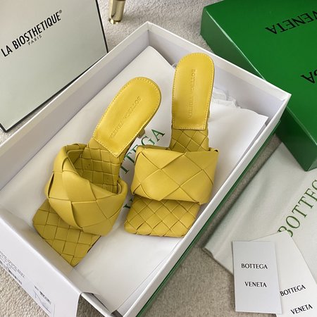 Bottega Veneta Spring woven slippers series