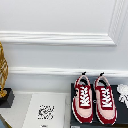 Chanel CC Logo sneakers