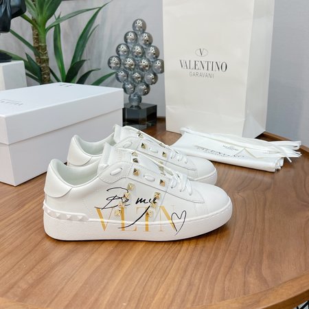 Valentino leather sneakers