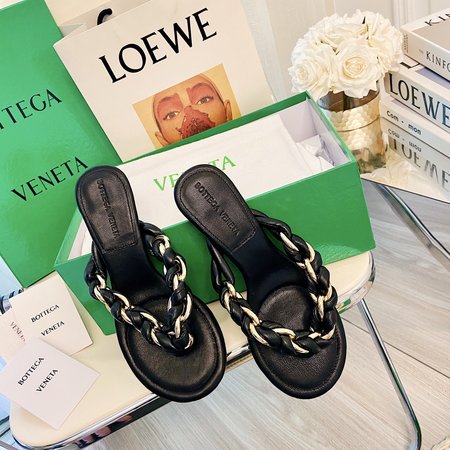 Bottega Veneta chain woven flip flops