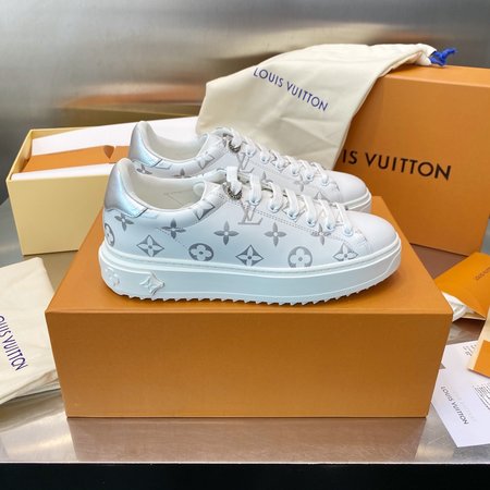 Louis Vuitton Thick-soled white shoes 3D printing craft silk cowhide