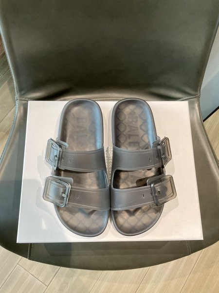 Balenciaga Transparent candy color slippers transparent TPU material