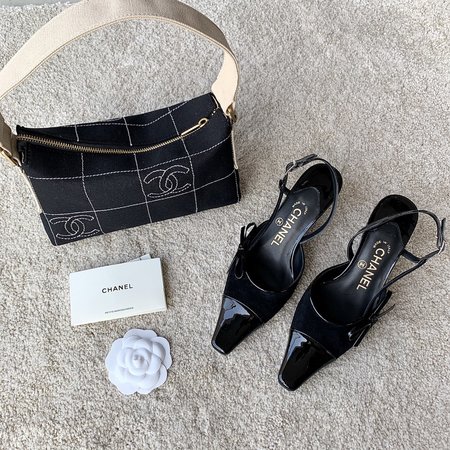 Chanel Vintage bow leather women s shoes