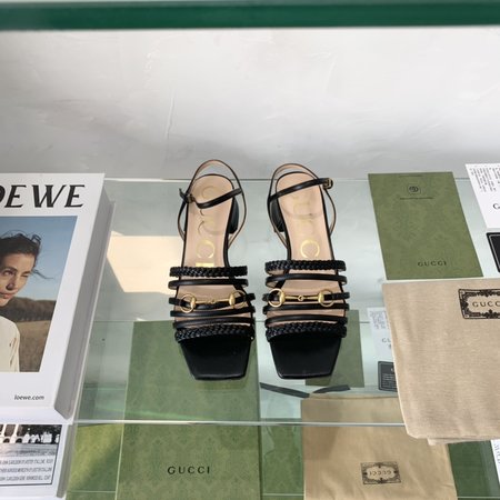 Gucci Classic sandals